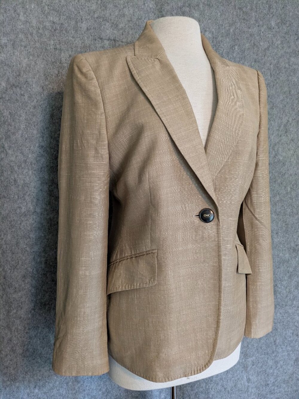 Escada Vintage Tan Blazer Wool Linen Silk Blend EU 40, US 8-10